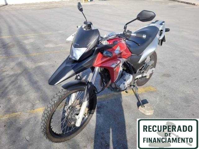 XRE 300 2015