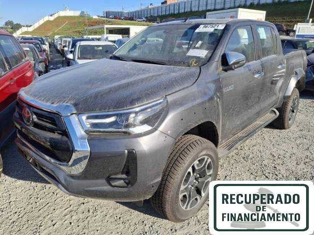 TOYOTA HILUX 2.8 24/25