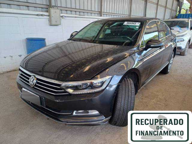 VOLKSWAGEN PASSAT 2.0 18/18