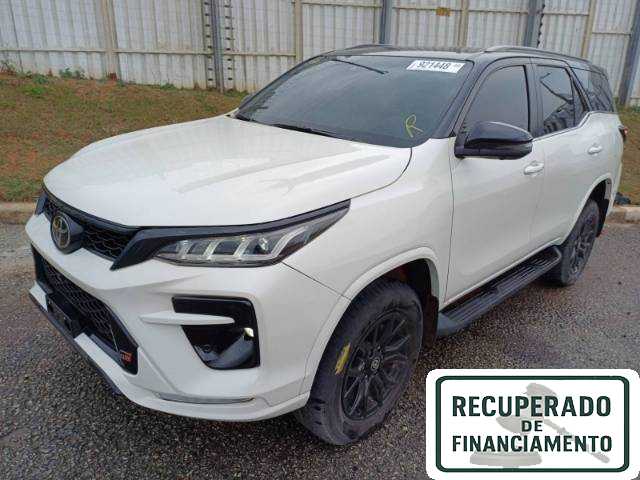 TOYOTA SW4 2.8 22/22