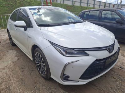 TOYOTA COROLLA ALTIS 25/26